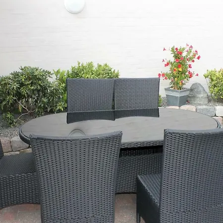 Aparthotel City 2*